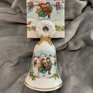 Vintage Avon White Porcelain W/Gold Trim 1986 Christmas Bell Skating Boy & Girl